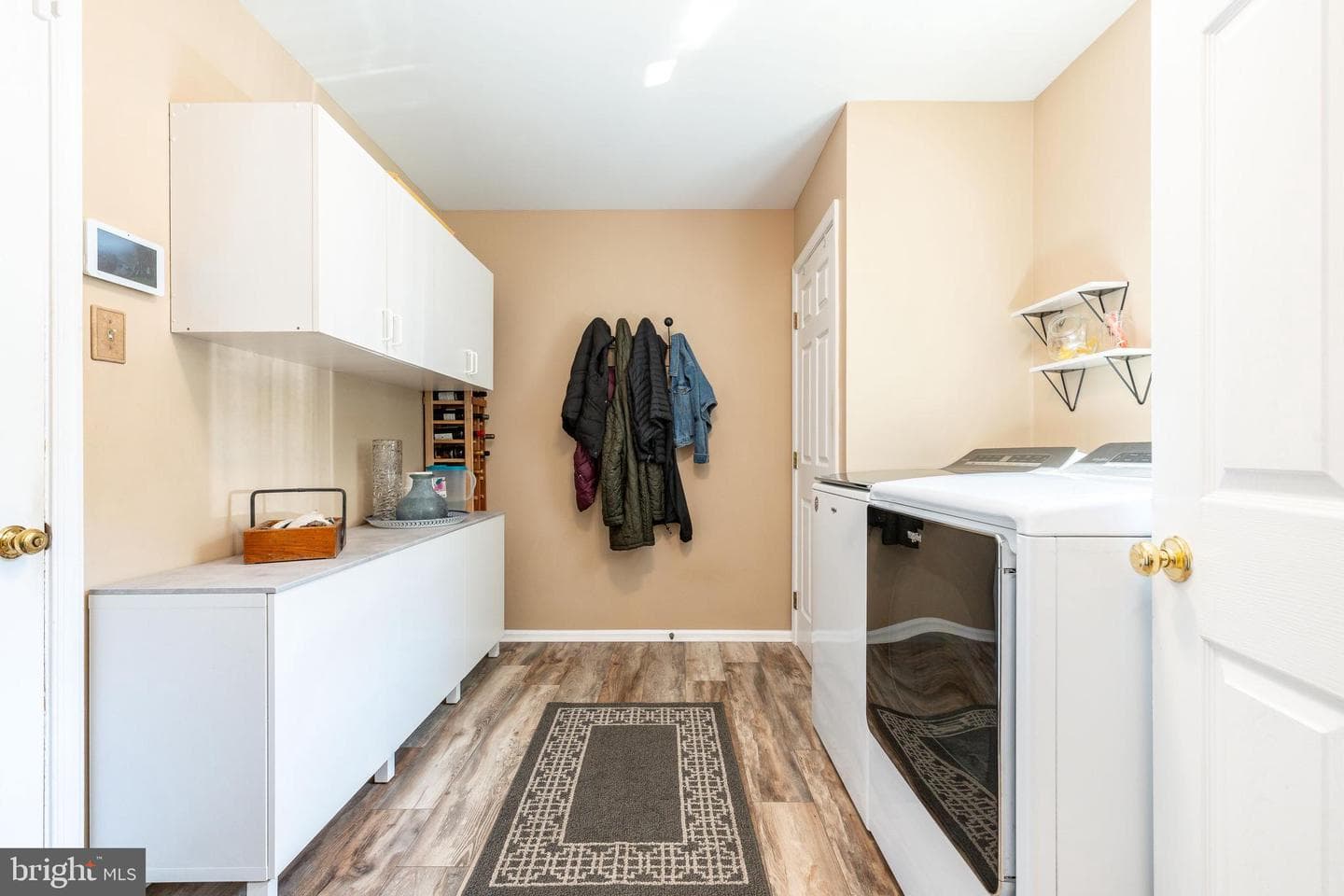 121 Scarlet Drive photo 14