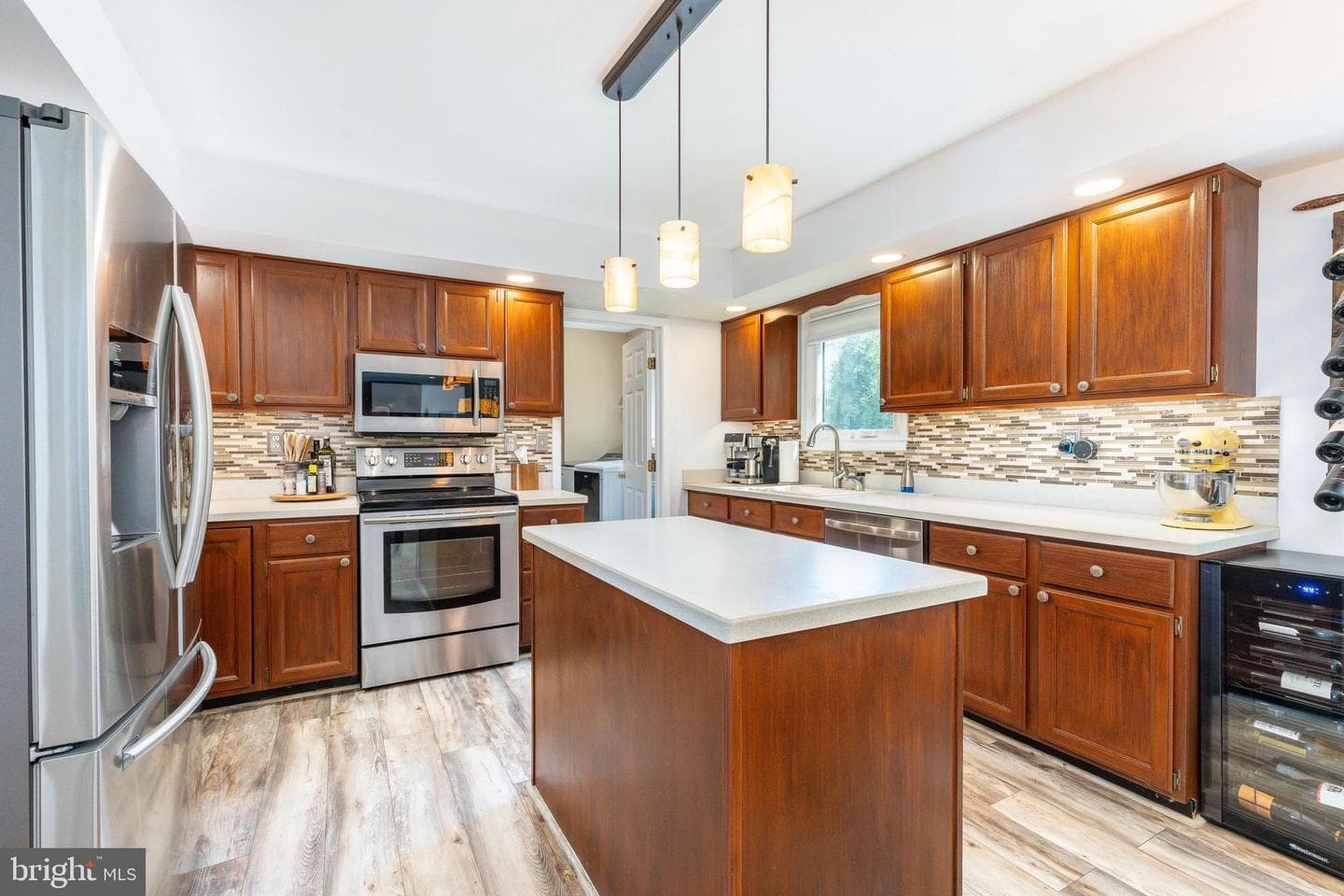 121 Scarlet Drive photo 5