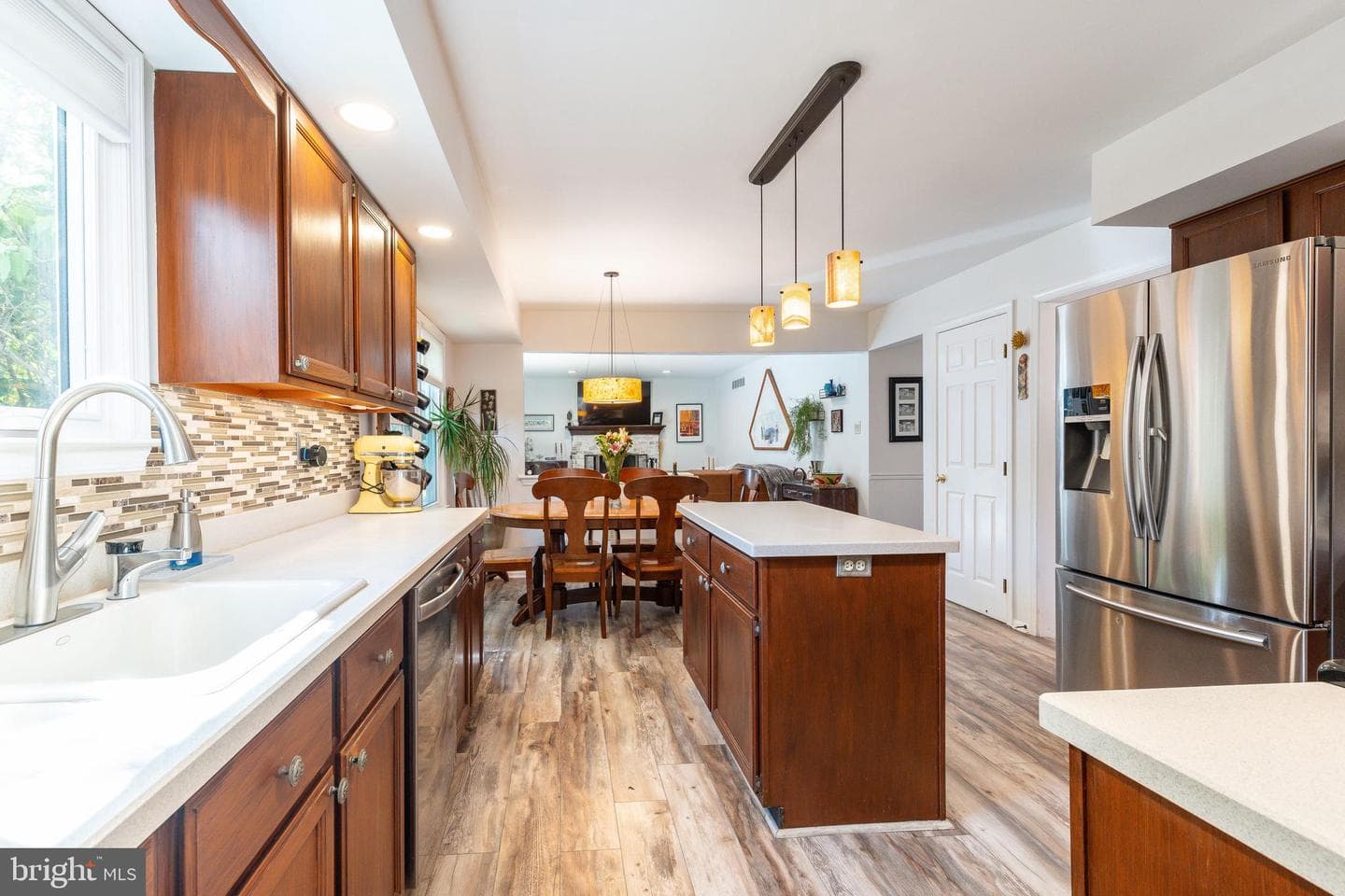 121 Scarlet Drive photo 8