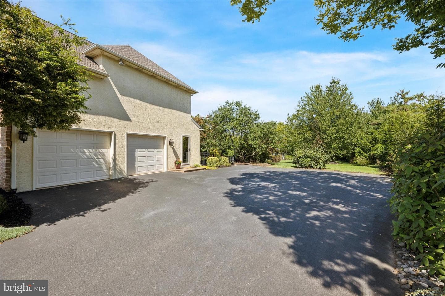 2587 Hillcrest Drive photo 51