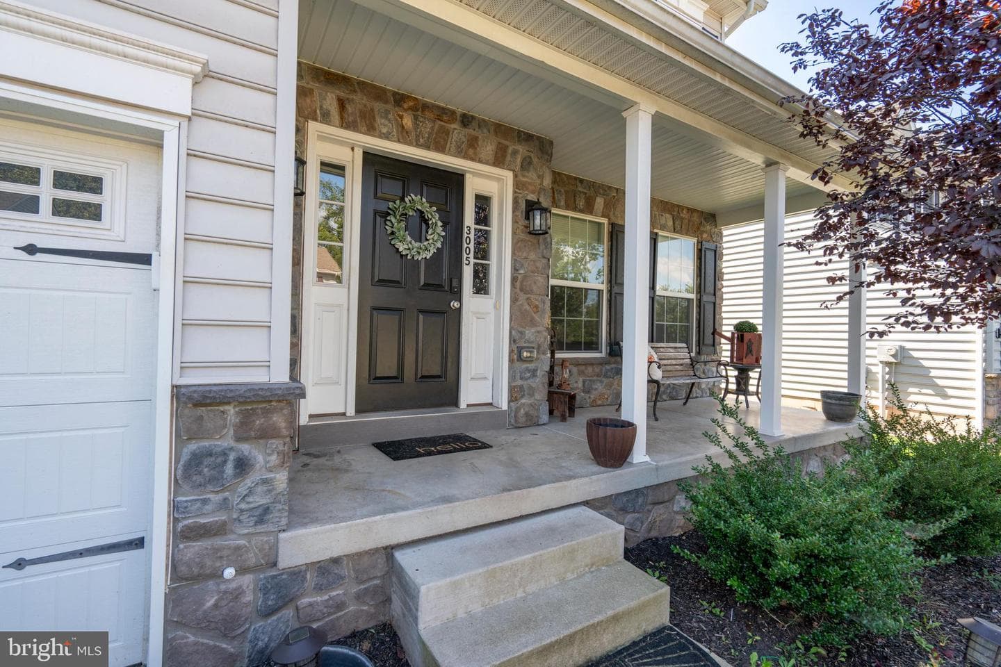 3005 Lynwood Court photo 2