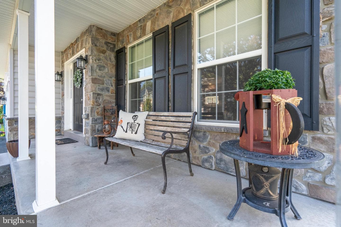 3005 Lynwood Court photo 3