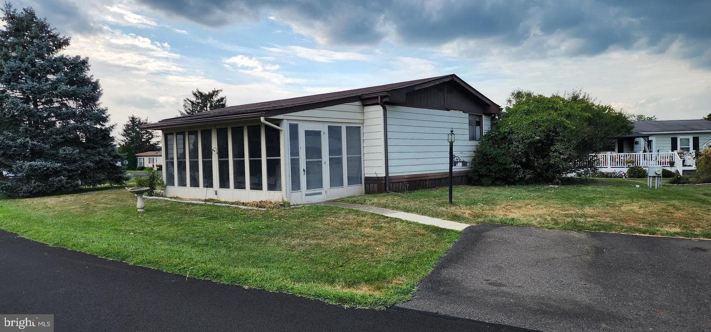 433 Running Brook Road photo 2