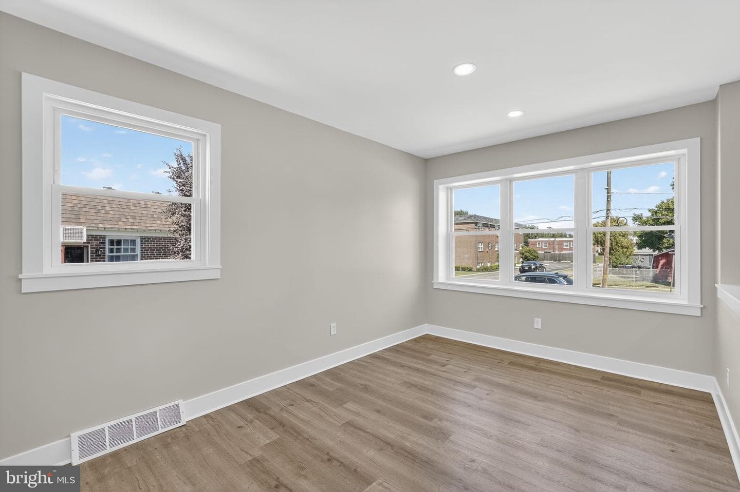 604 Calamia Drive photo 11