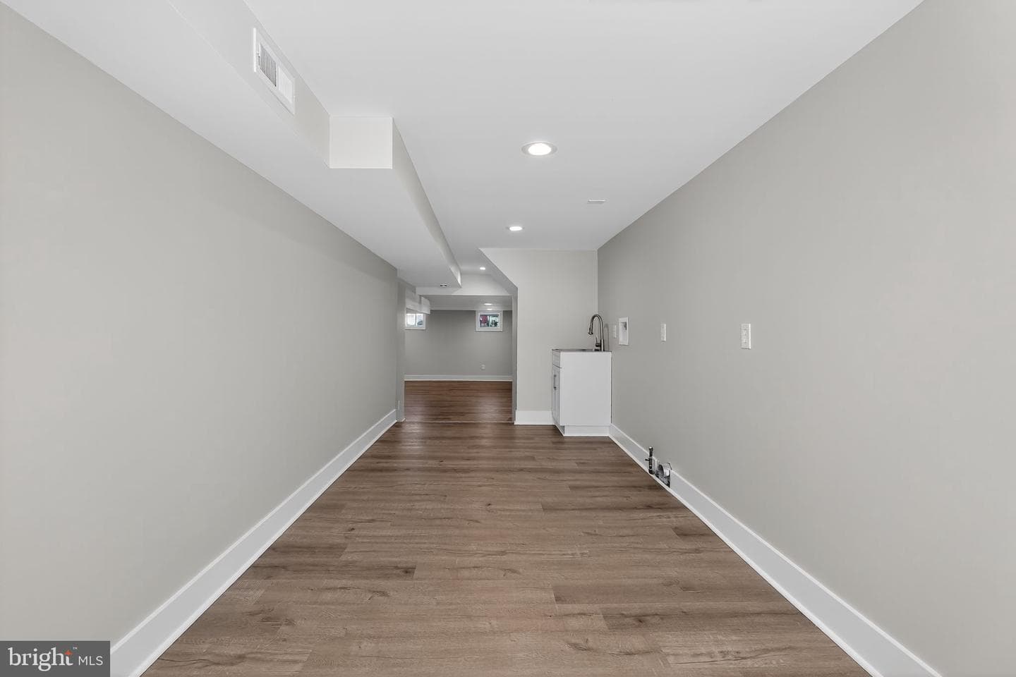 604 Calamia Drive photo 25