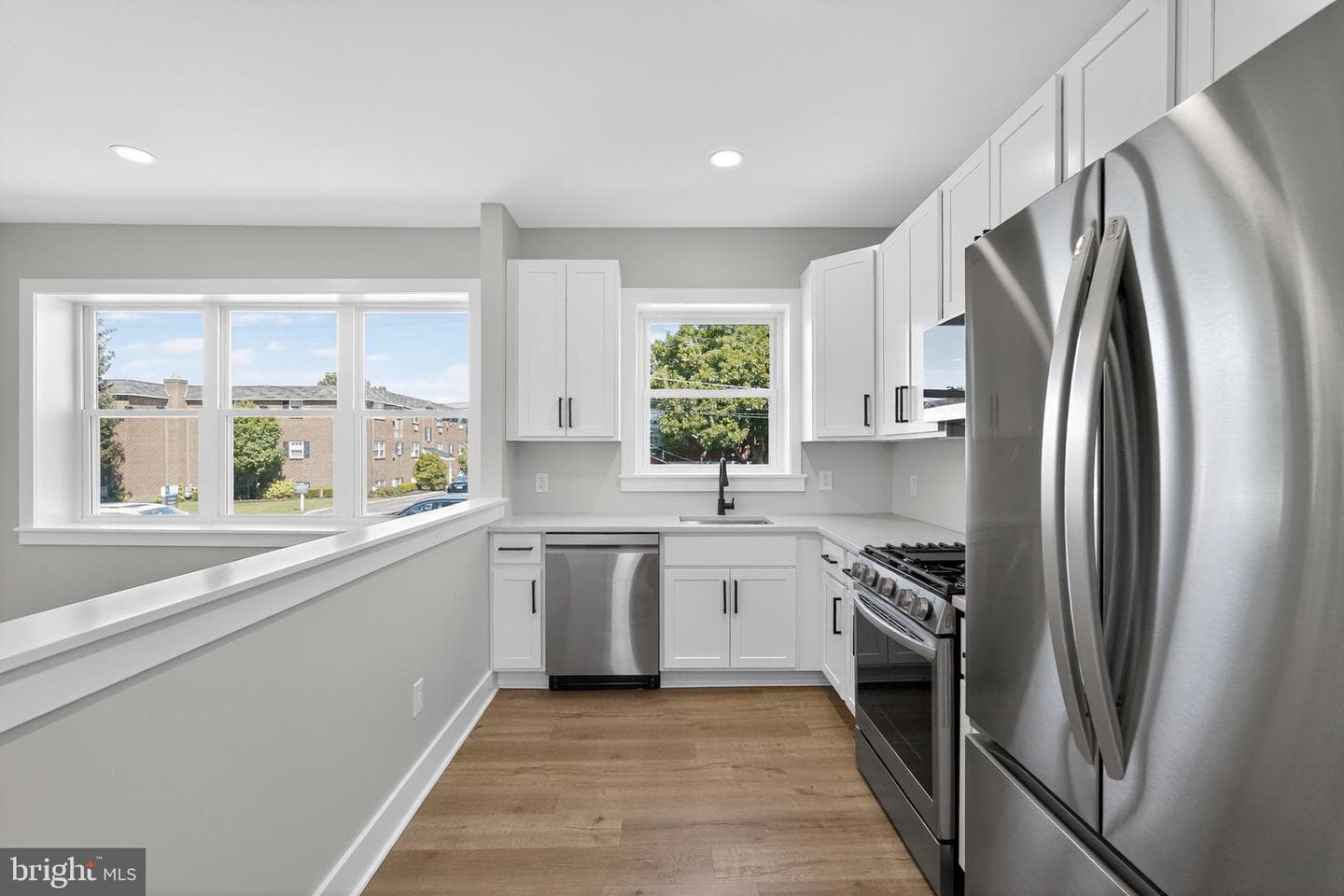 604 Calamia Drive photo 4