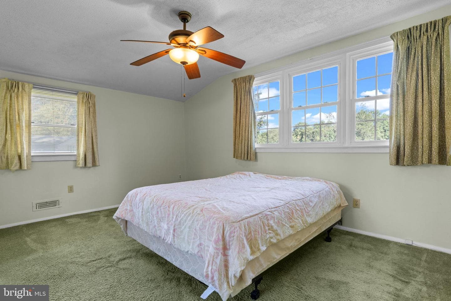 28 Elbow Lane photo 9