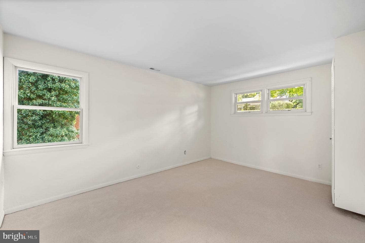 1140 Green Tree Lane photo 39