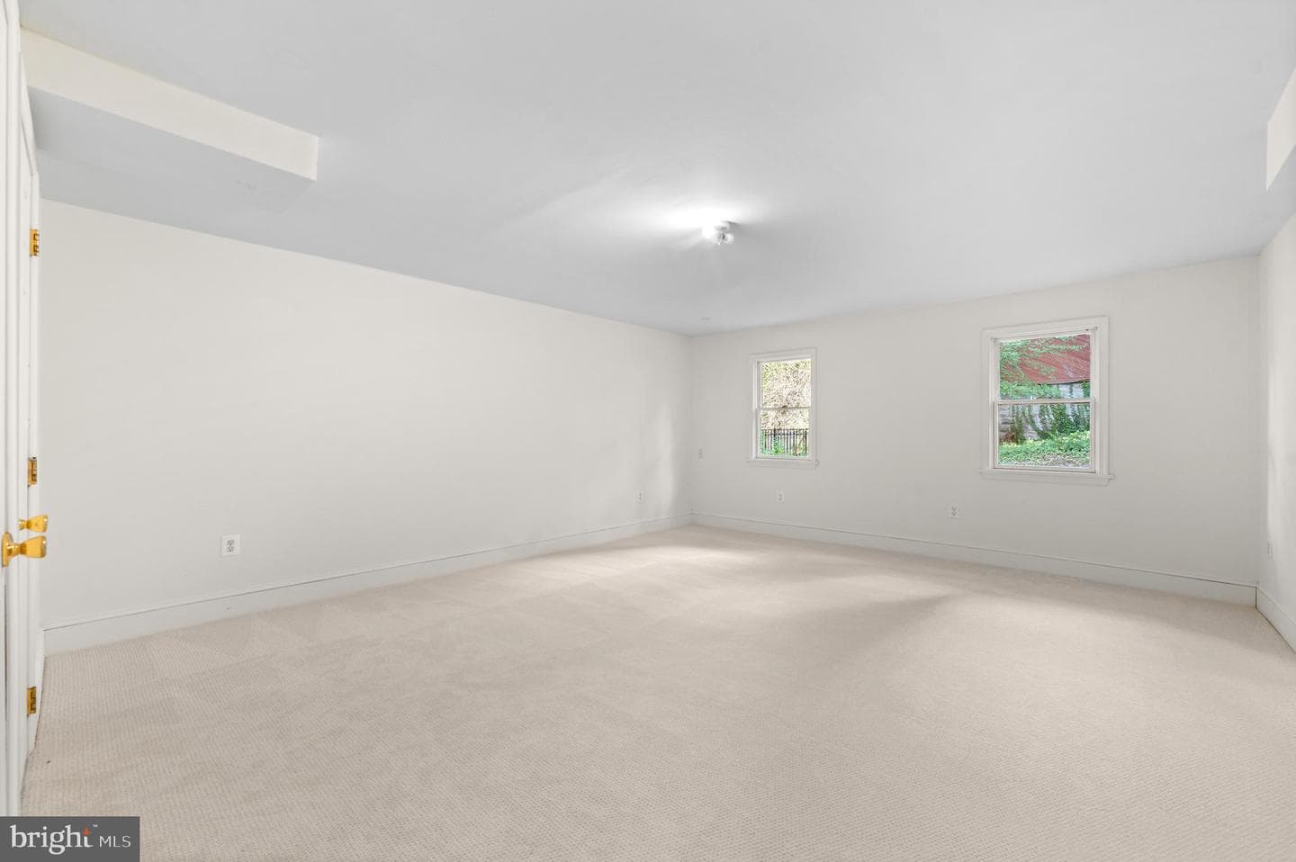1140 Green Tree Lane photo 48