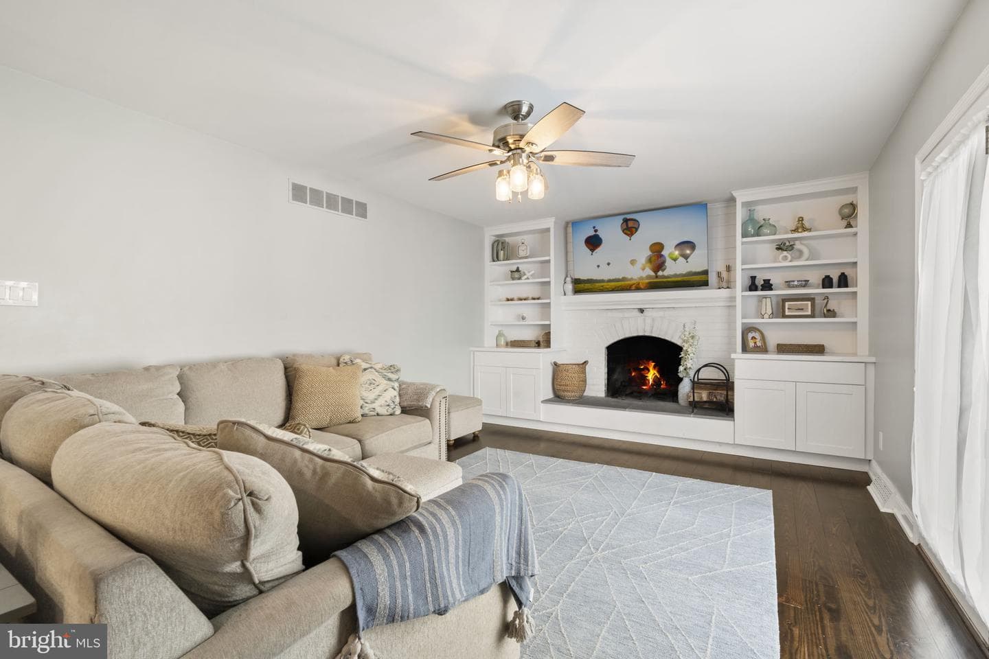 102 Windsor Place photo 13