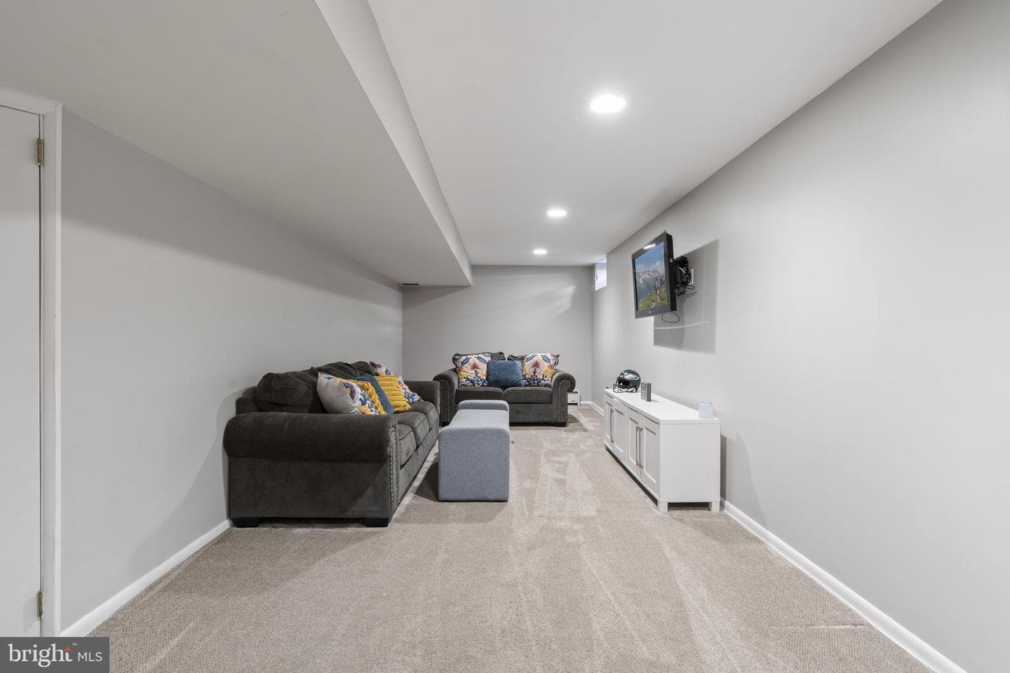 102 Windsor Place photo 20