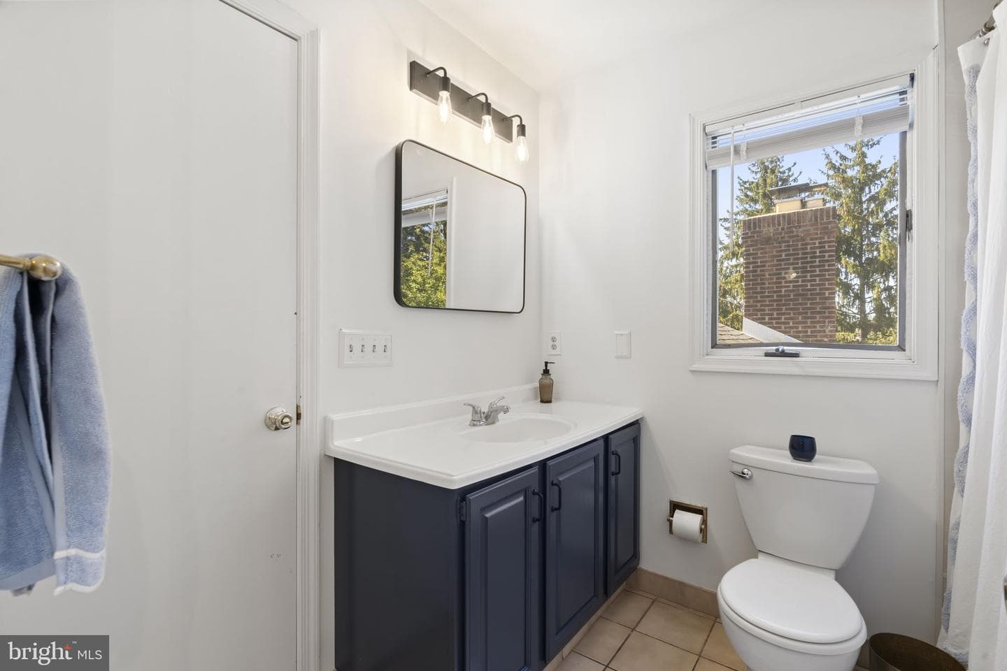 102 Windsor Place photo 29