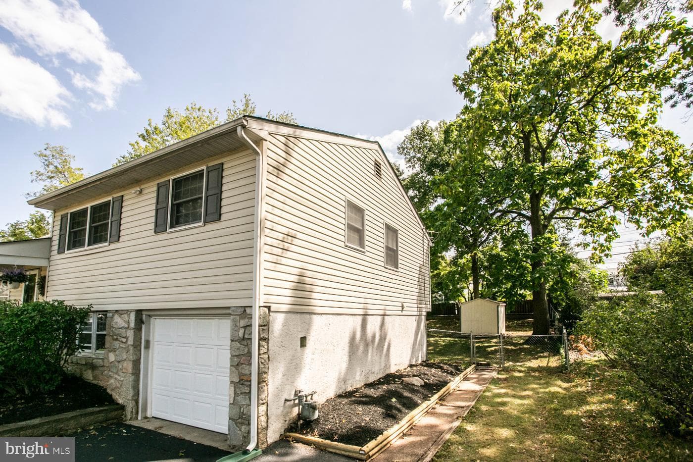 340 Central Drive photo 24