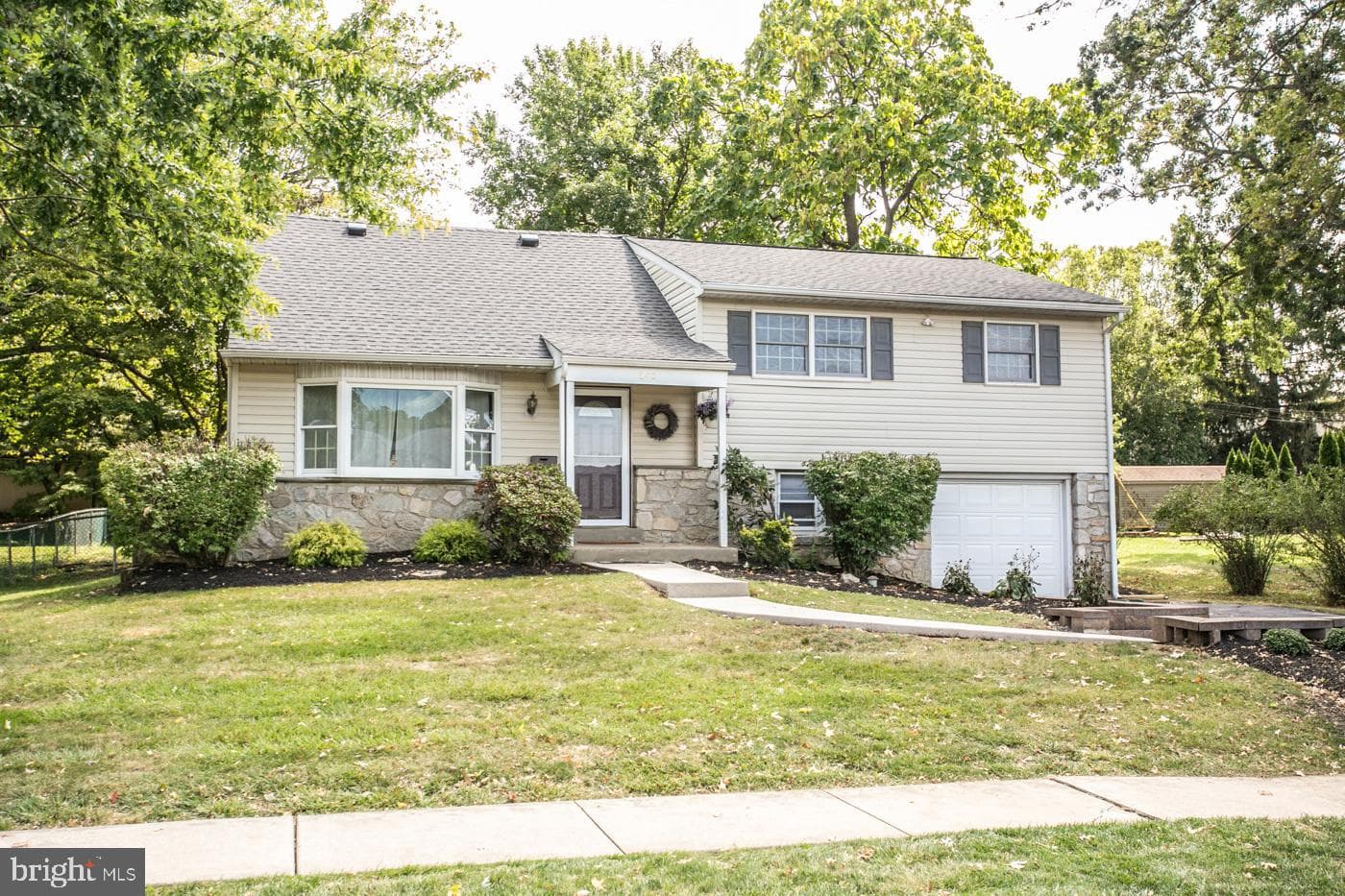340 Central Drive photo 28