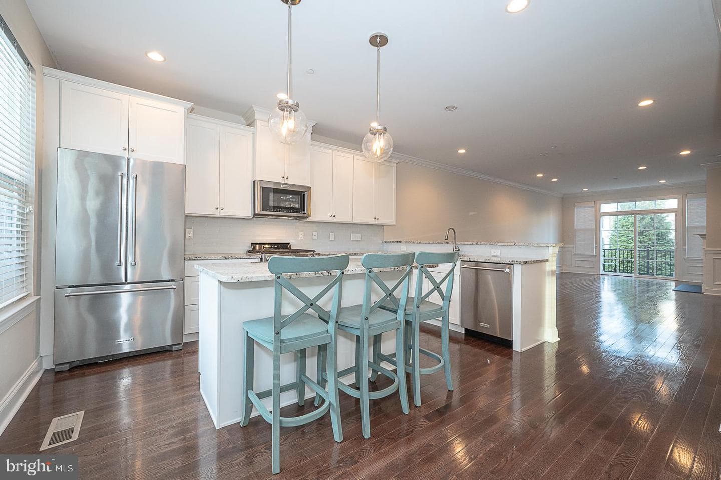 75 S Merion Avenue photo 15
