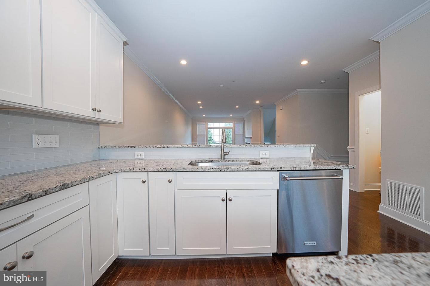 75 S Merion Avenue photo 19