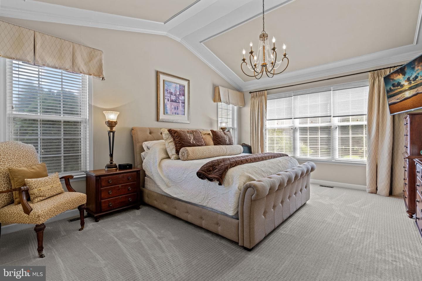 557 Exeter Court photo 31