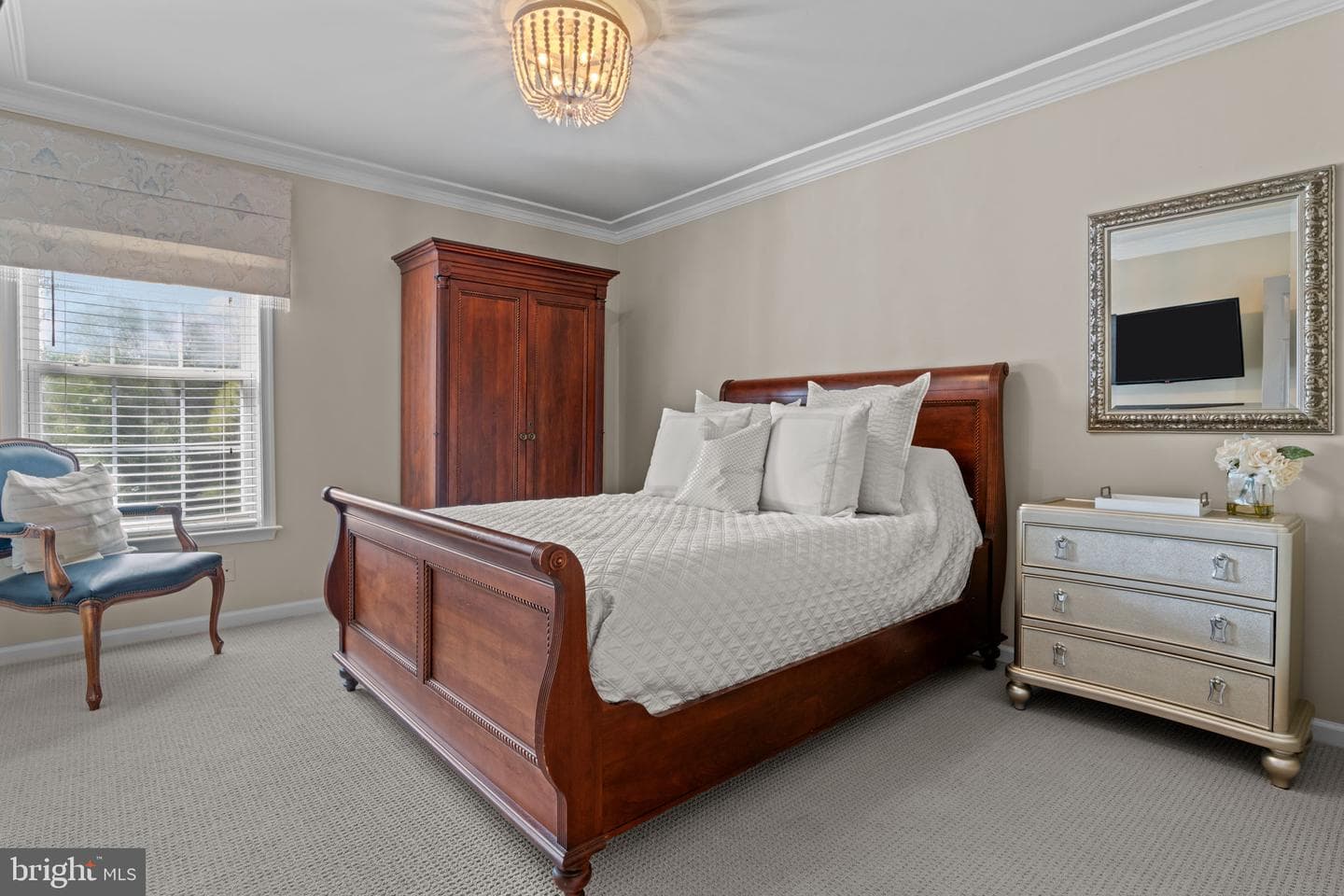 557 Exeter Court photo 36
