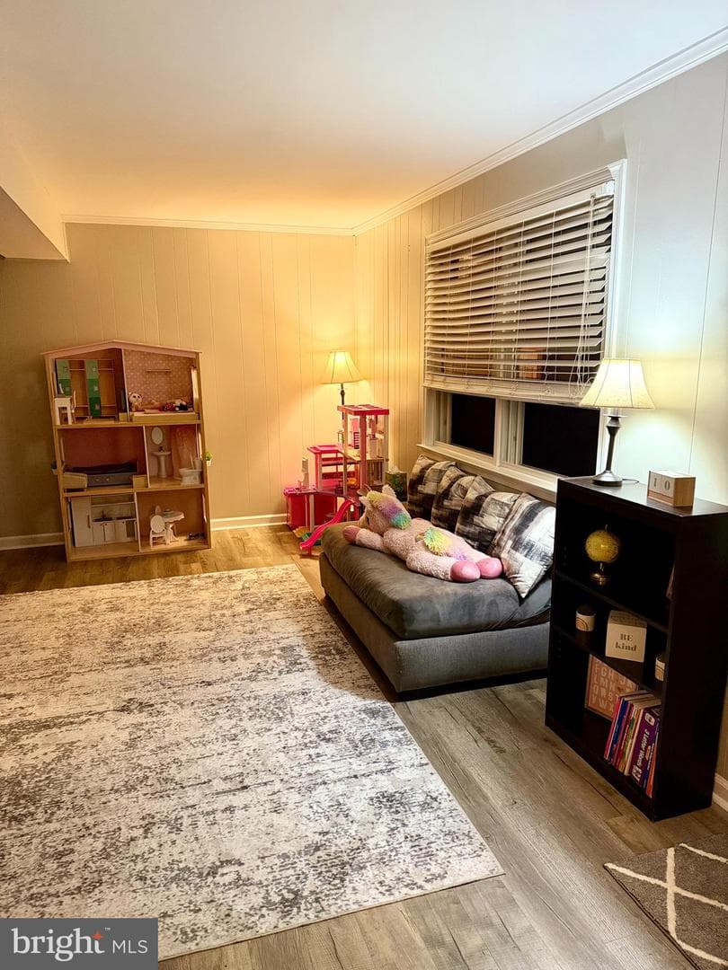 266 Shirley Drive photo 9