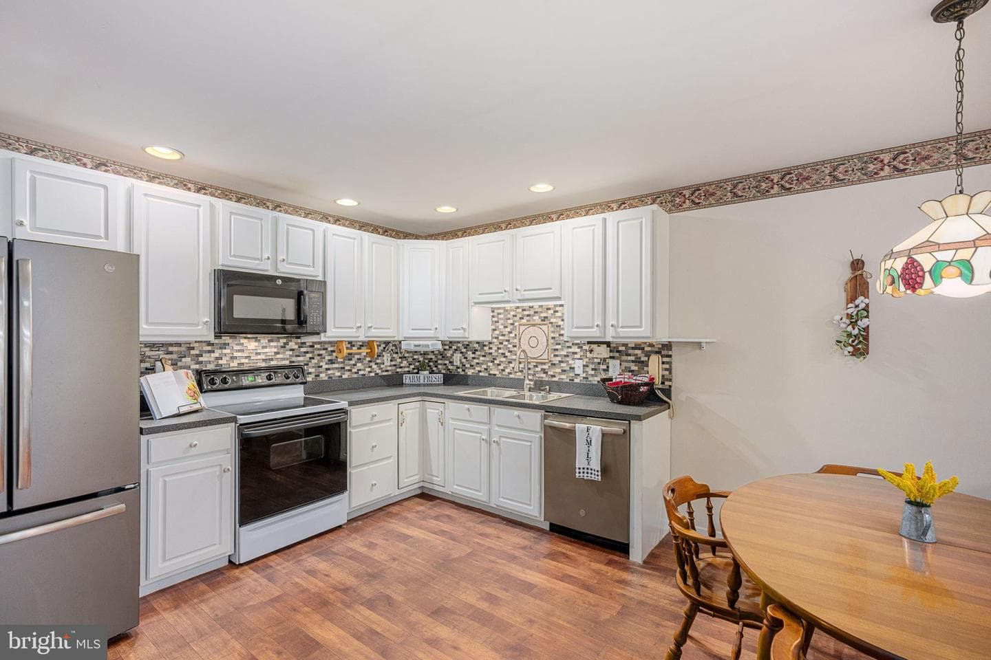 315 Jefferson Court photo 6