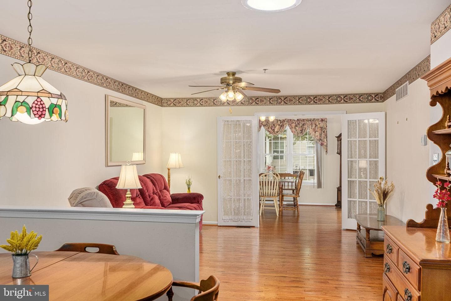 315 Jefferson Court photo 8