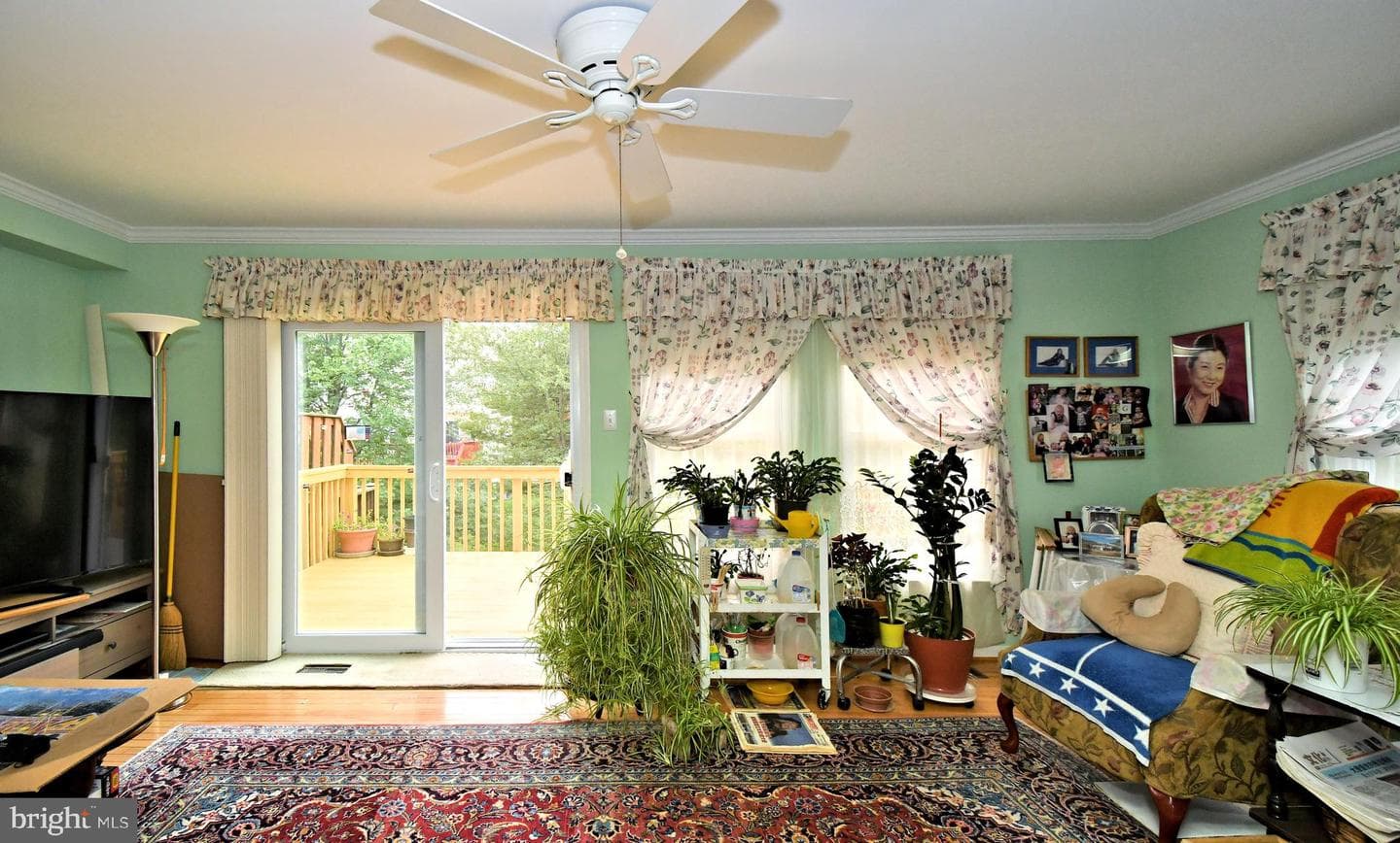 200 Anthony Court photo 17