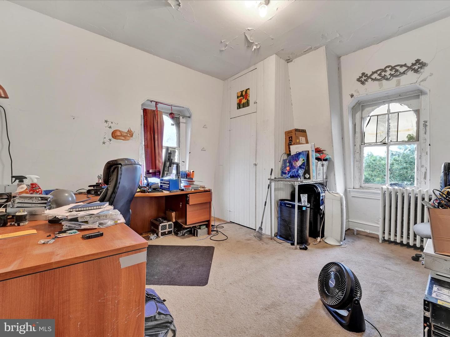 941 Queen Street photo 22