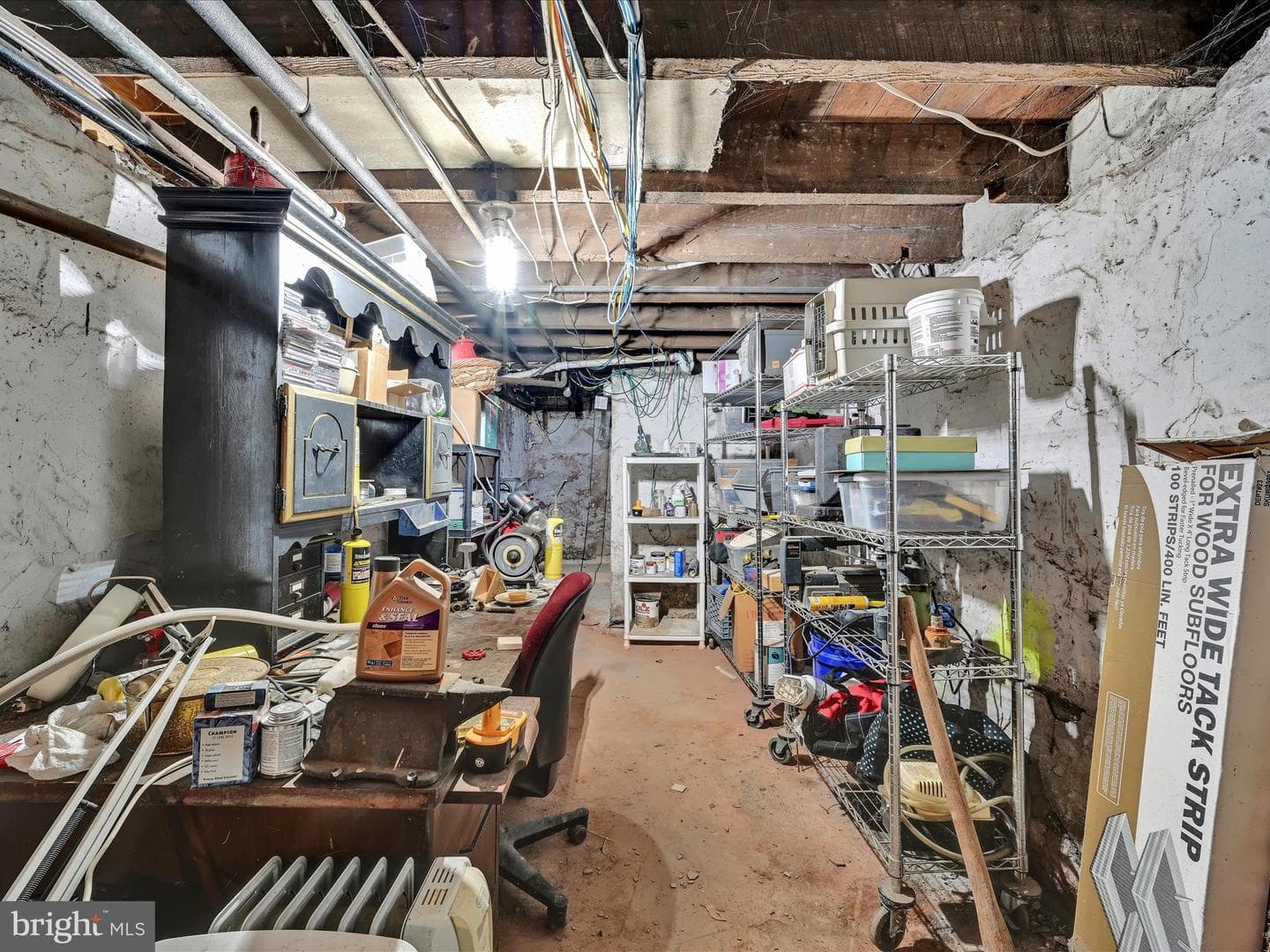 941 Queen Street photo 25
