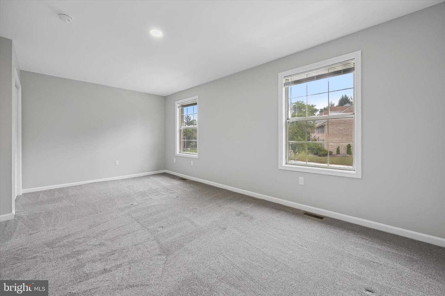 166 Percy Court photo 24