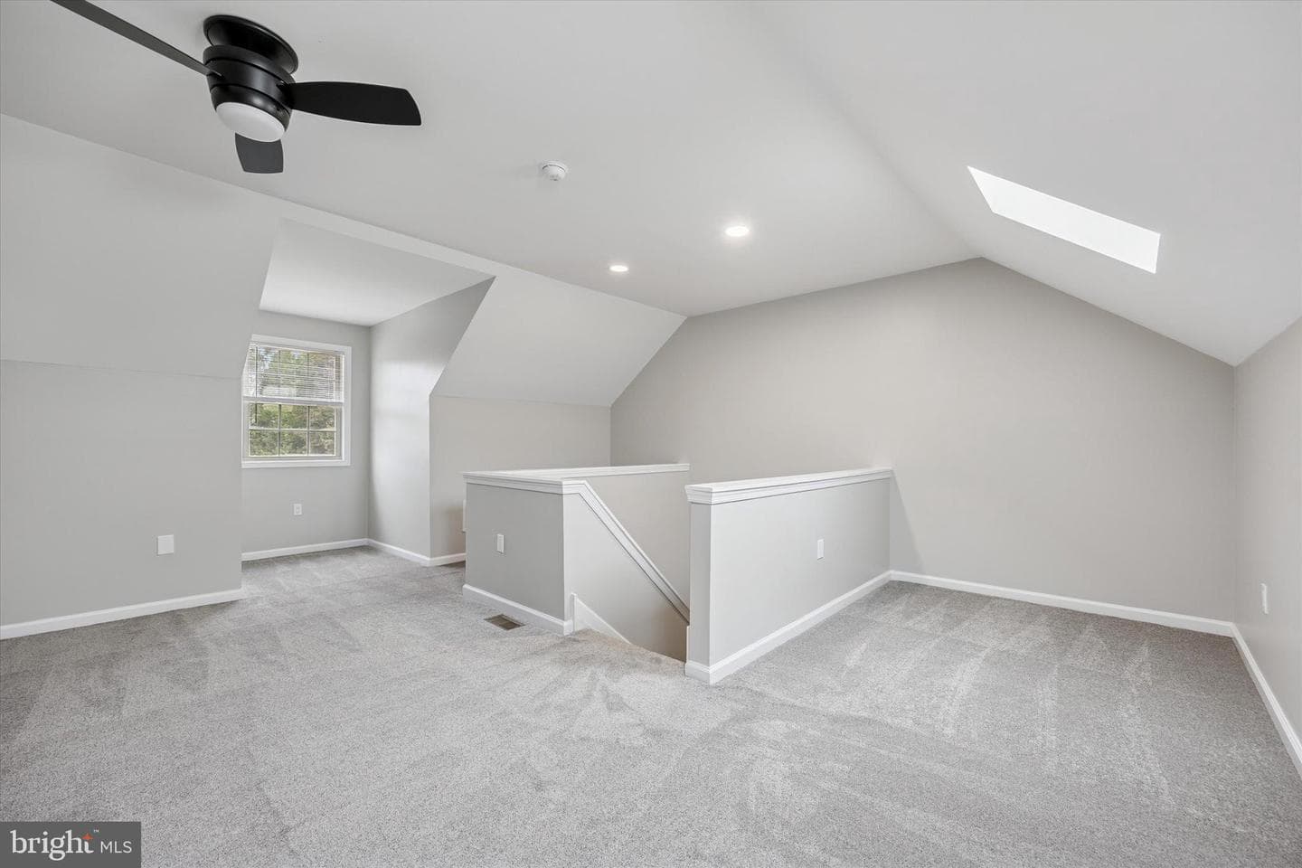 166 Percy Court photo 33