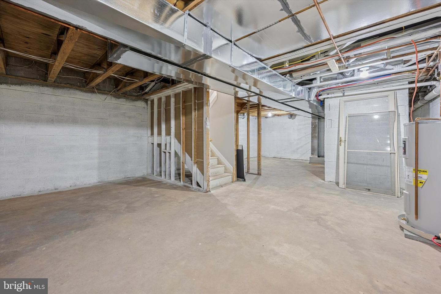 166 Percy Court photo 36