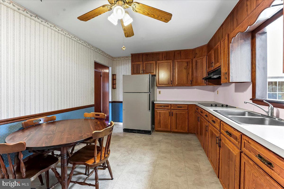 1769 Clearview Road photo 12