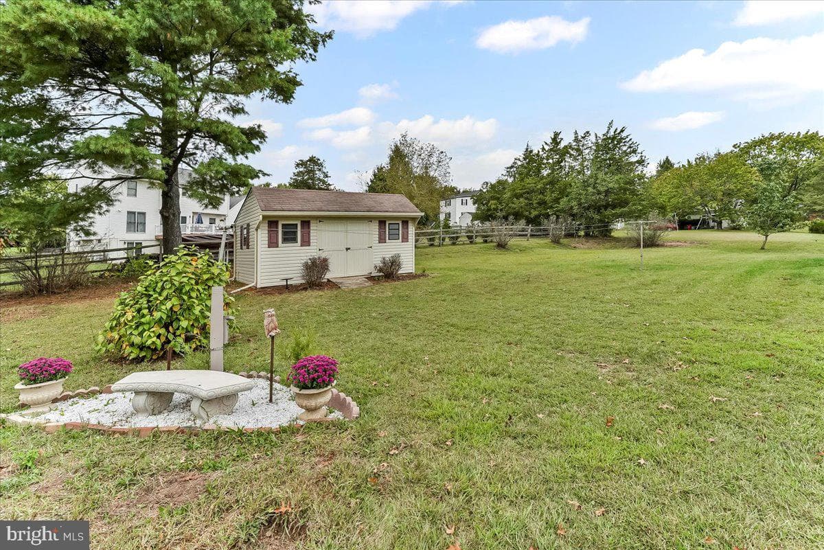 1769 Clearview Road photo 5