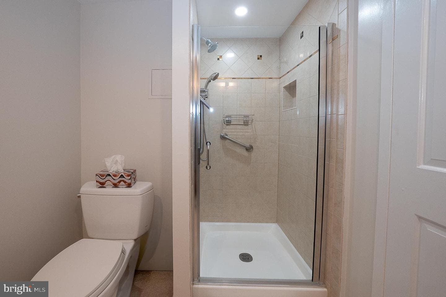 930 Montgomery Avenue #103 photo 23