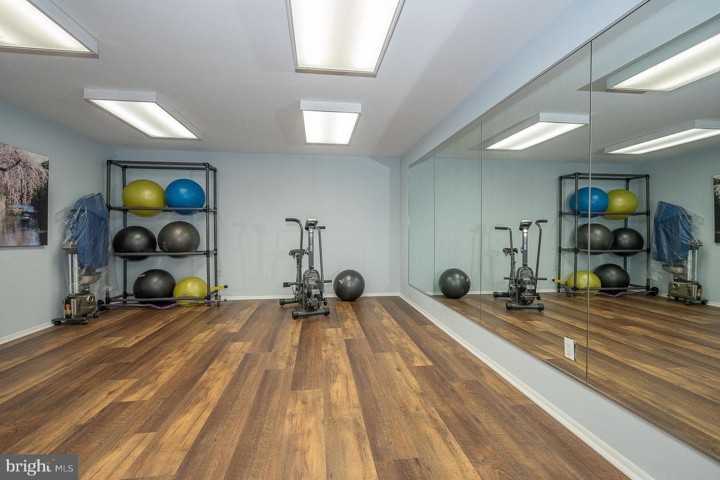 930 Montgomery Avenue #103 photo 38
