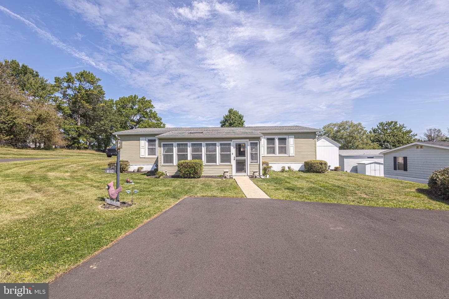 1004 Fox Chase Court photo 1