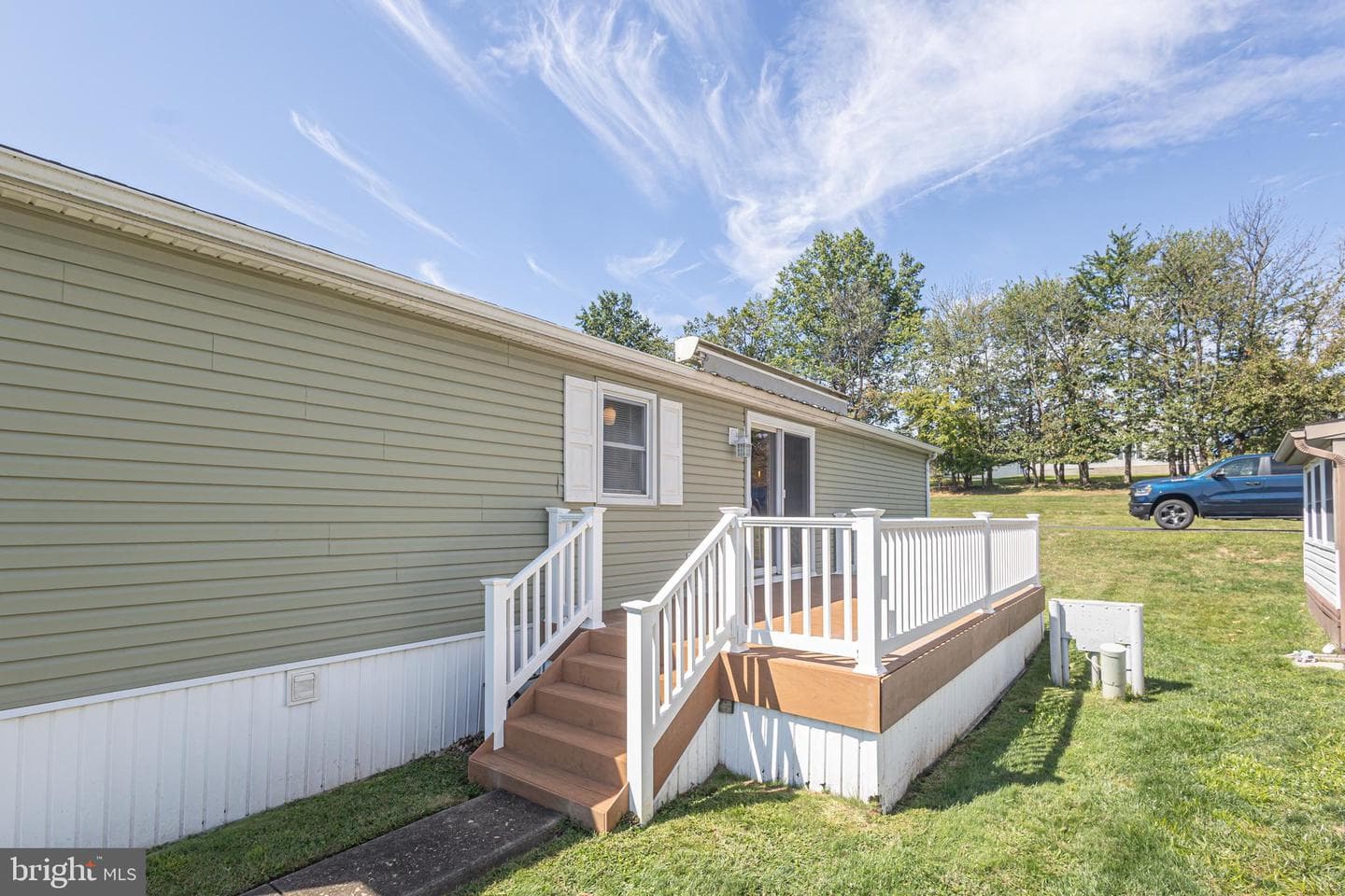 1004 Fox Chase Court photo 8