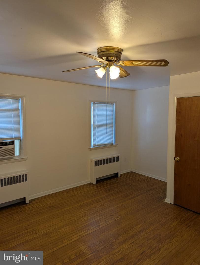 732 Harry Street photo 5