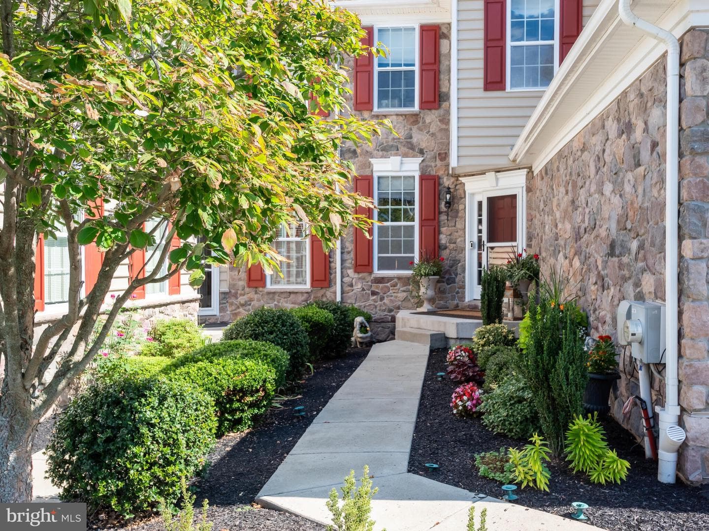 15 Iron Hill Way photo 2