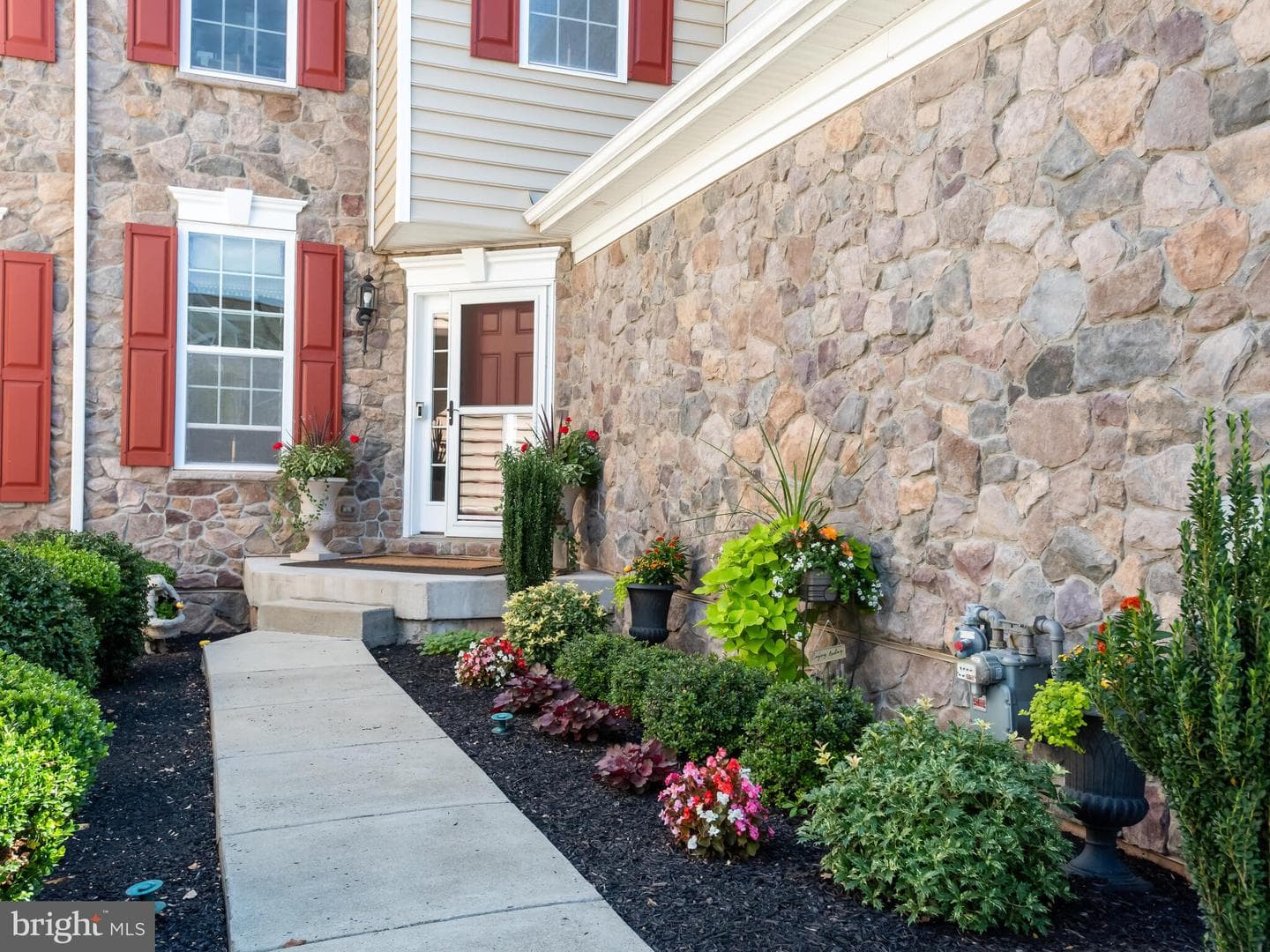 15 Iron Hill Way photo 3