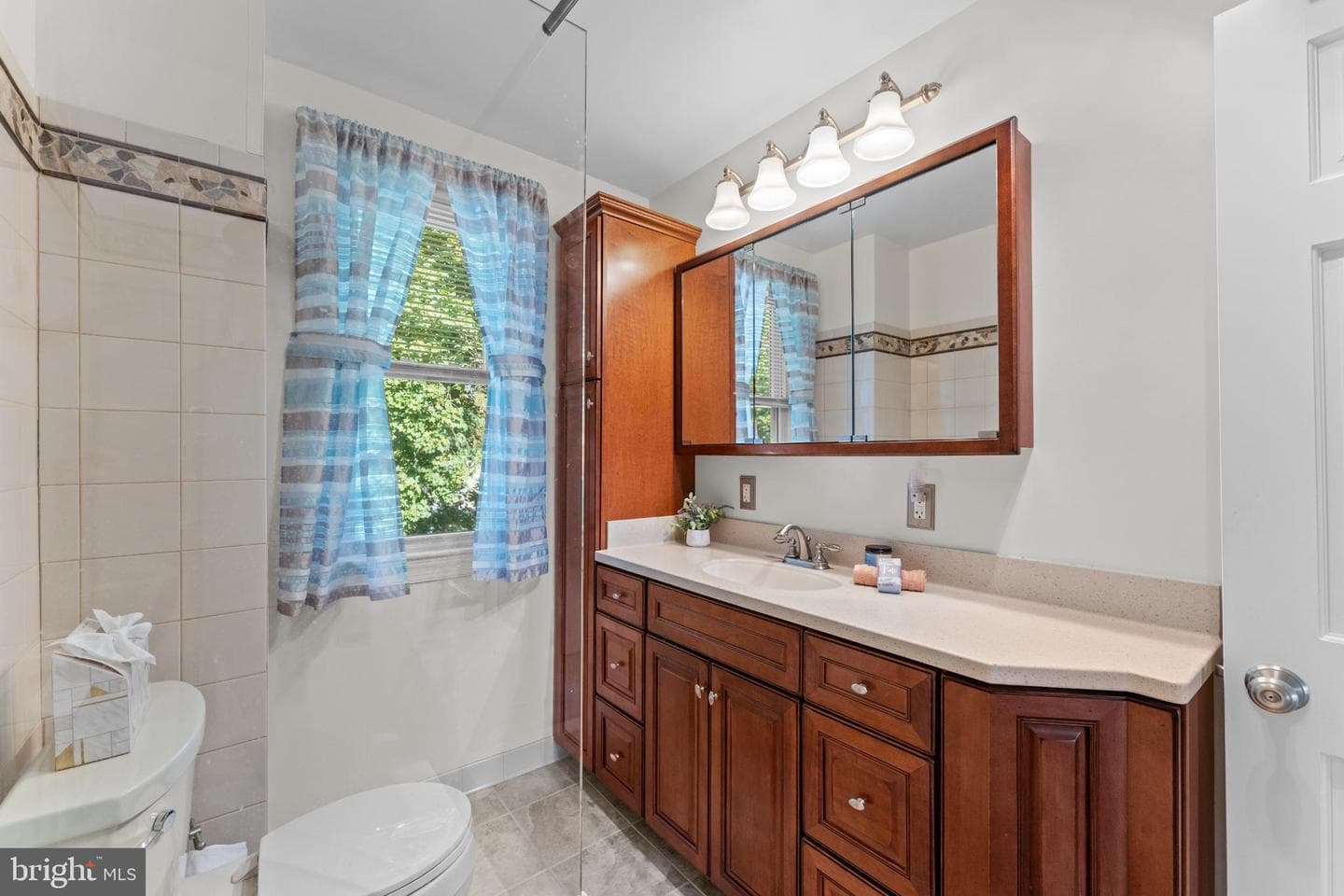 310 Dallas Road photo 21