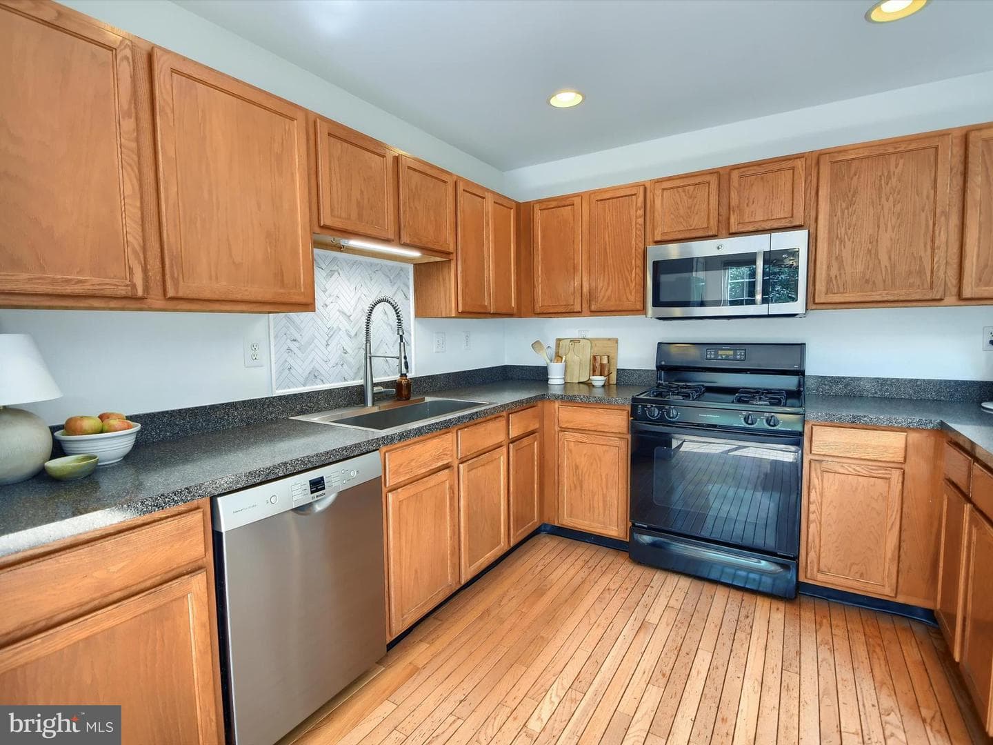 240 Larkspur Lane photo 13