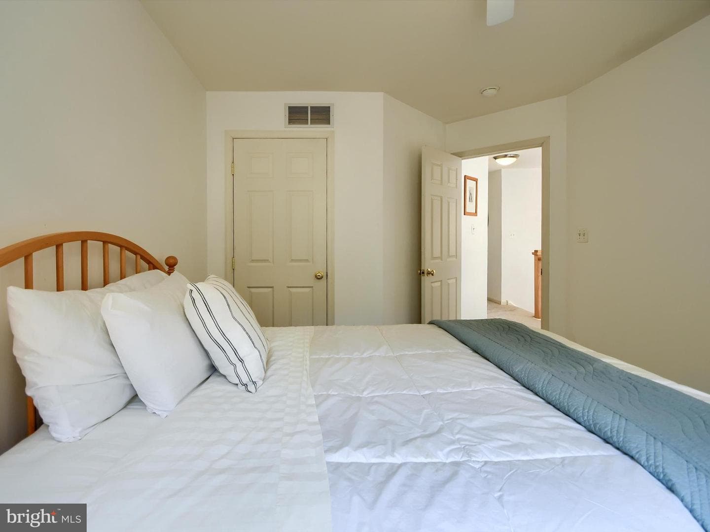 240 Larkspur Lane photo 26