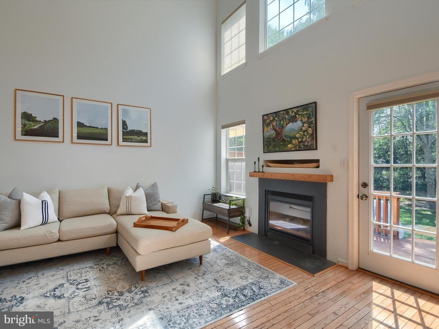 240 Larkspur Lane photo 8