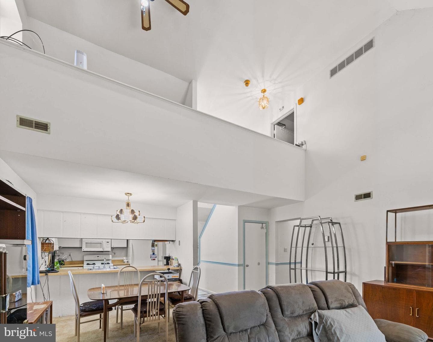 1610 Melrose Avenue photo 10