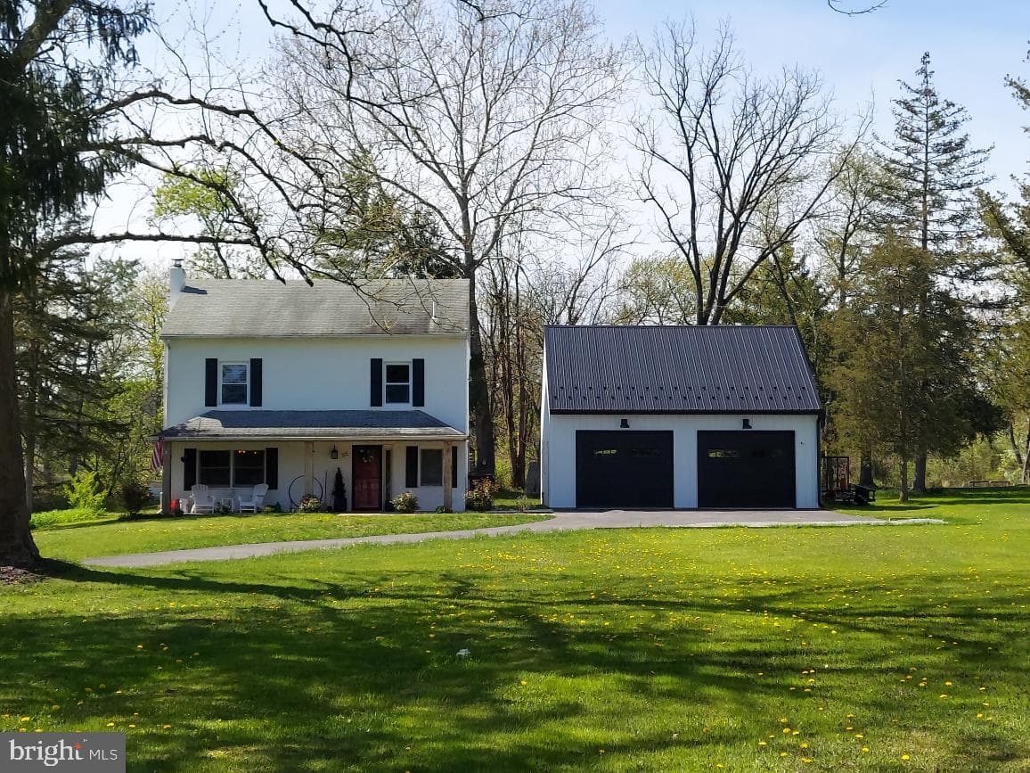 55 Sunset Road photo 1