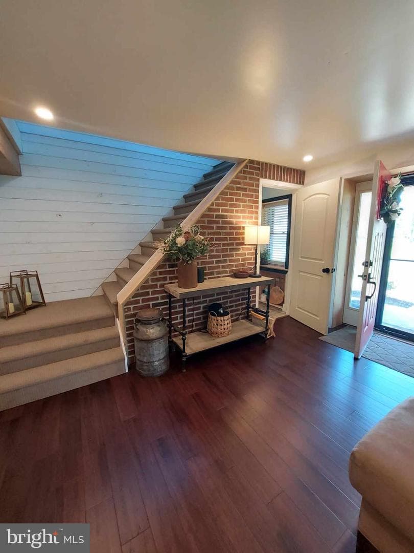 55 Sunset Road photo 5