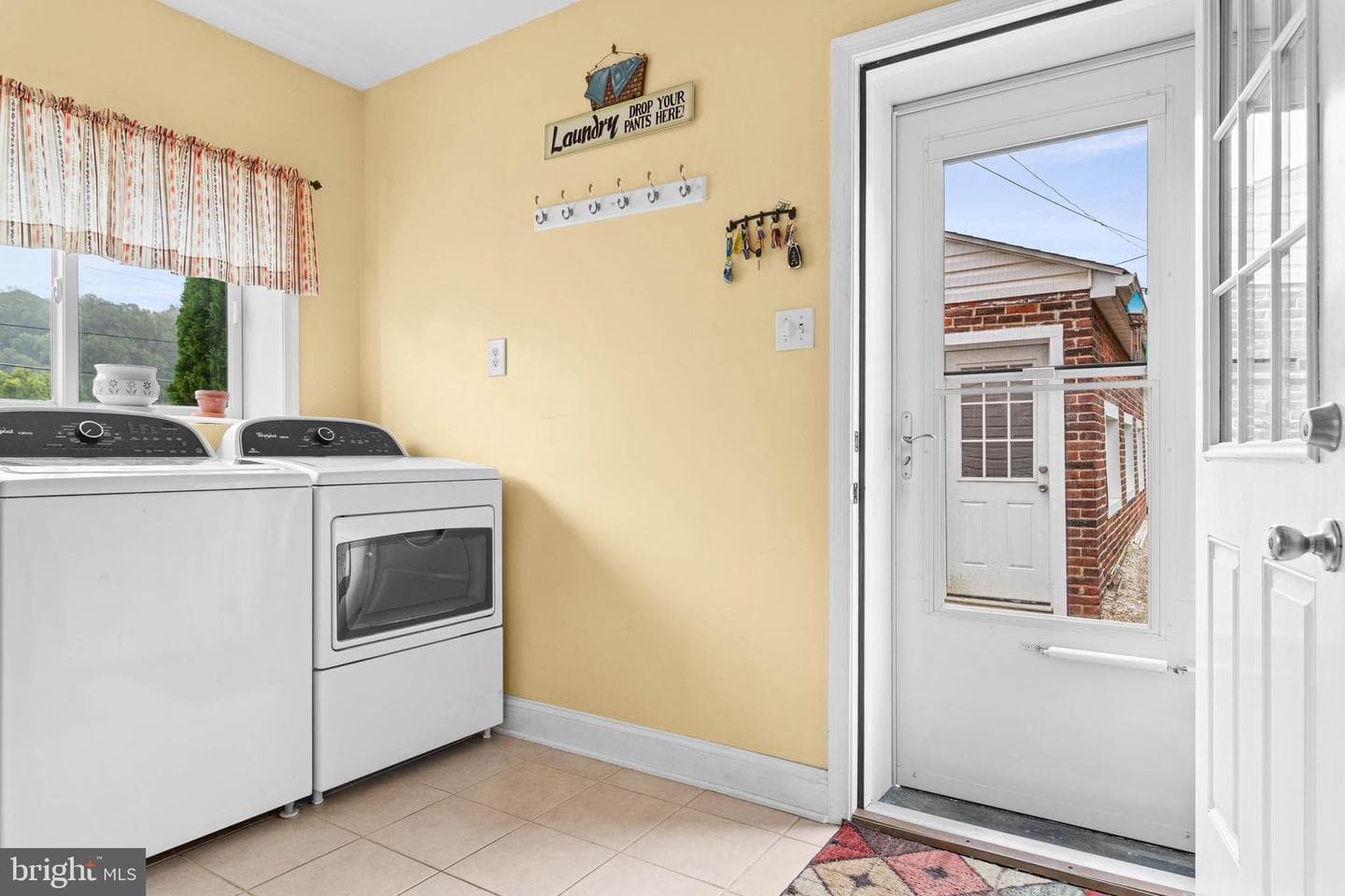 107 Cedar Avenue photo 11