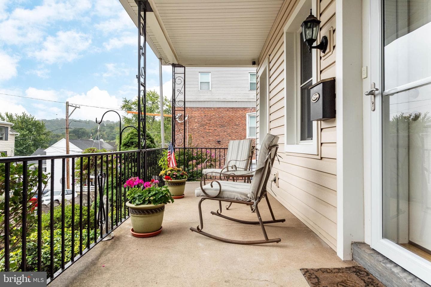 107 Cedar Avenue photo 3
