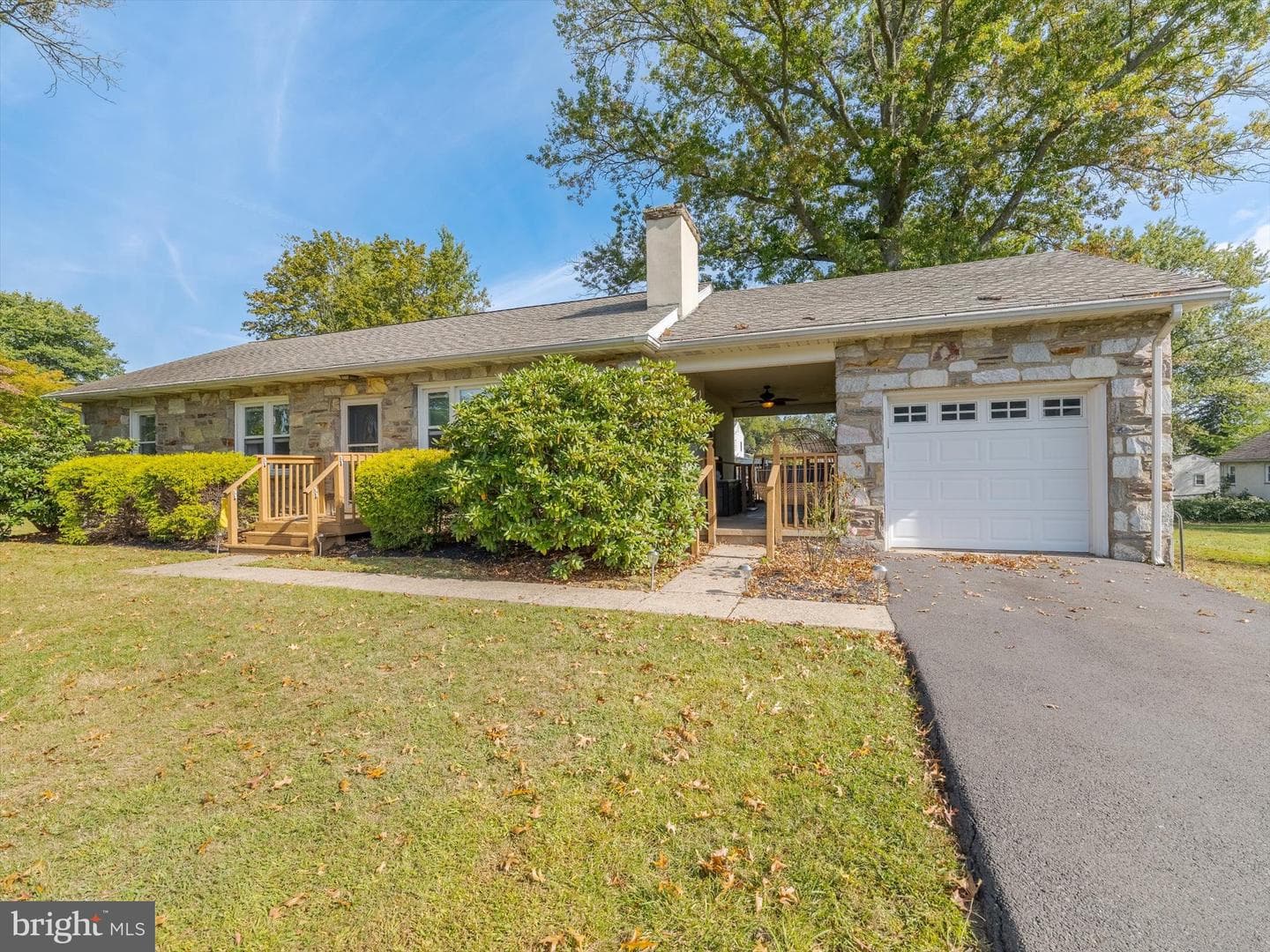 414 Watson Avenue photo 2